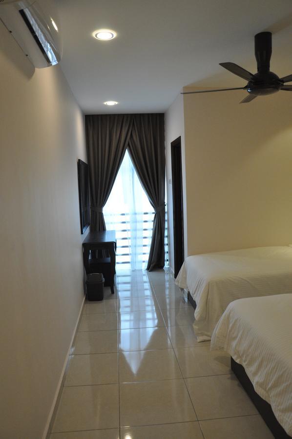 Imperial Cottage Malacca Extérieur photo