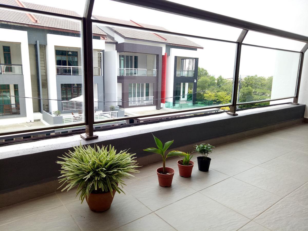 Imperial Cottage Malacca Extérieur photo
