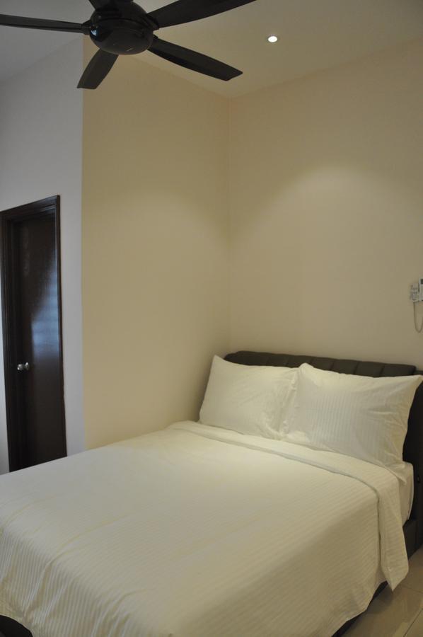 Imperial Cottage Malacca Extérieur photo